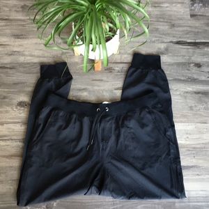 NWT CRZ Yoga Lightweight Jogger